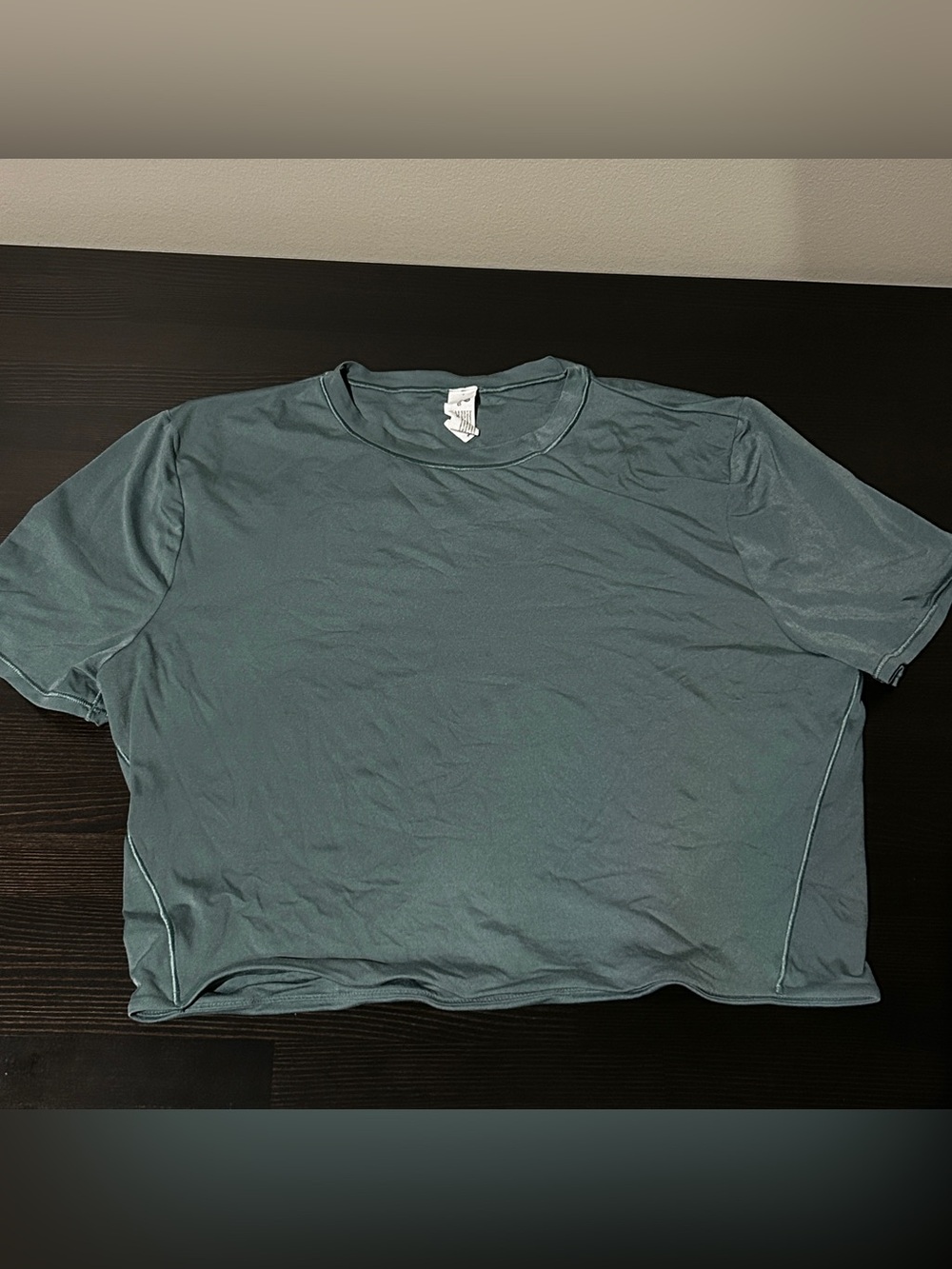 Lululemon Nulu Crewneck Cropped T-shirt -- Medium Forest (size X-Large)